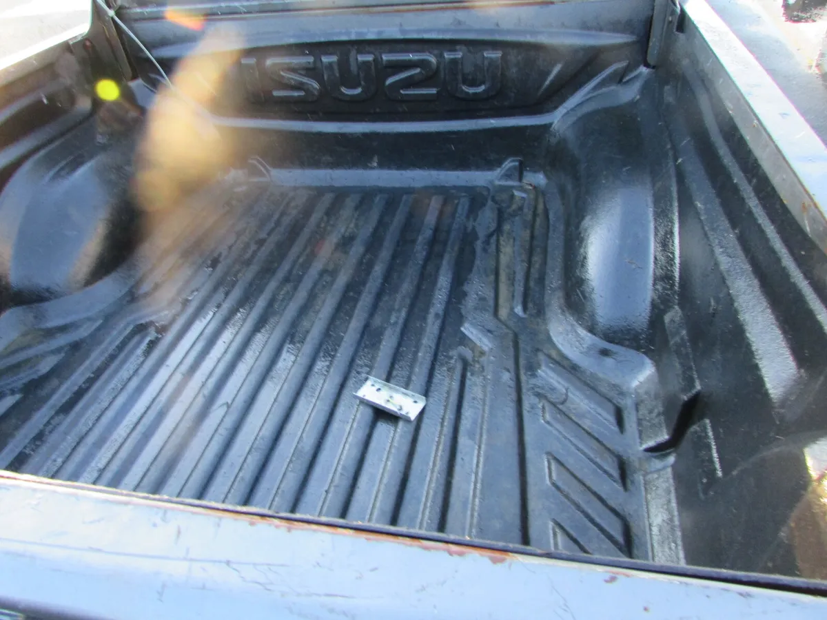 Isuzu D-Max 2011 3.0TDi - Image 4