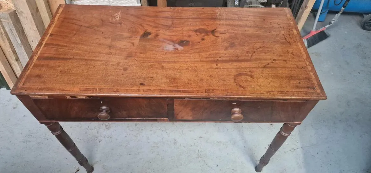 Antique table - Image 1
