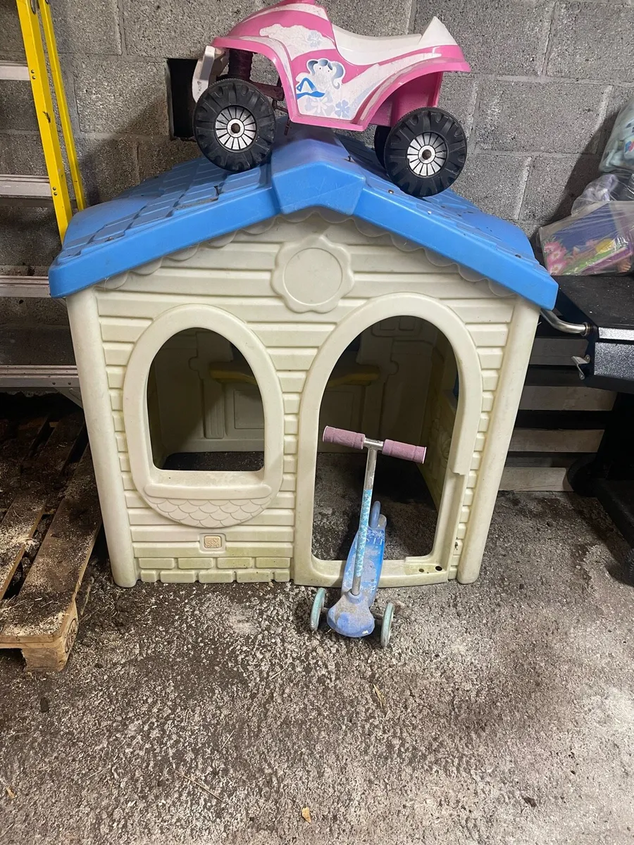 Play house - Image 1