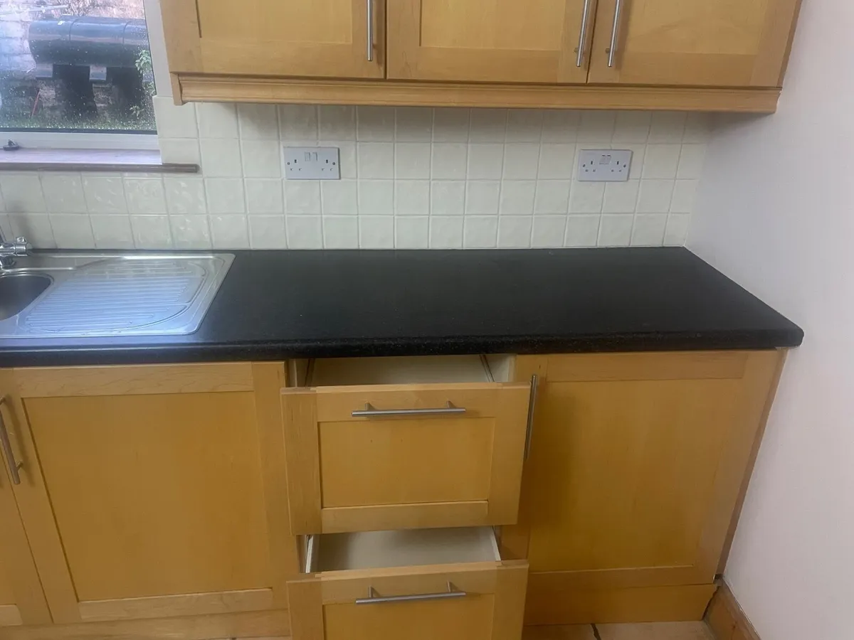 Kitchen unit - Image 2