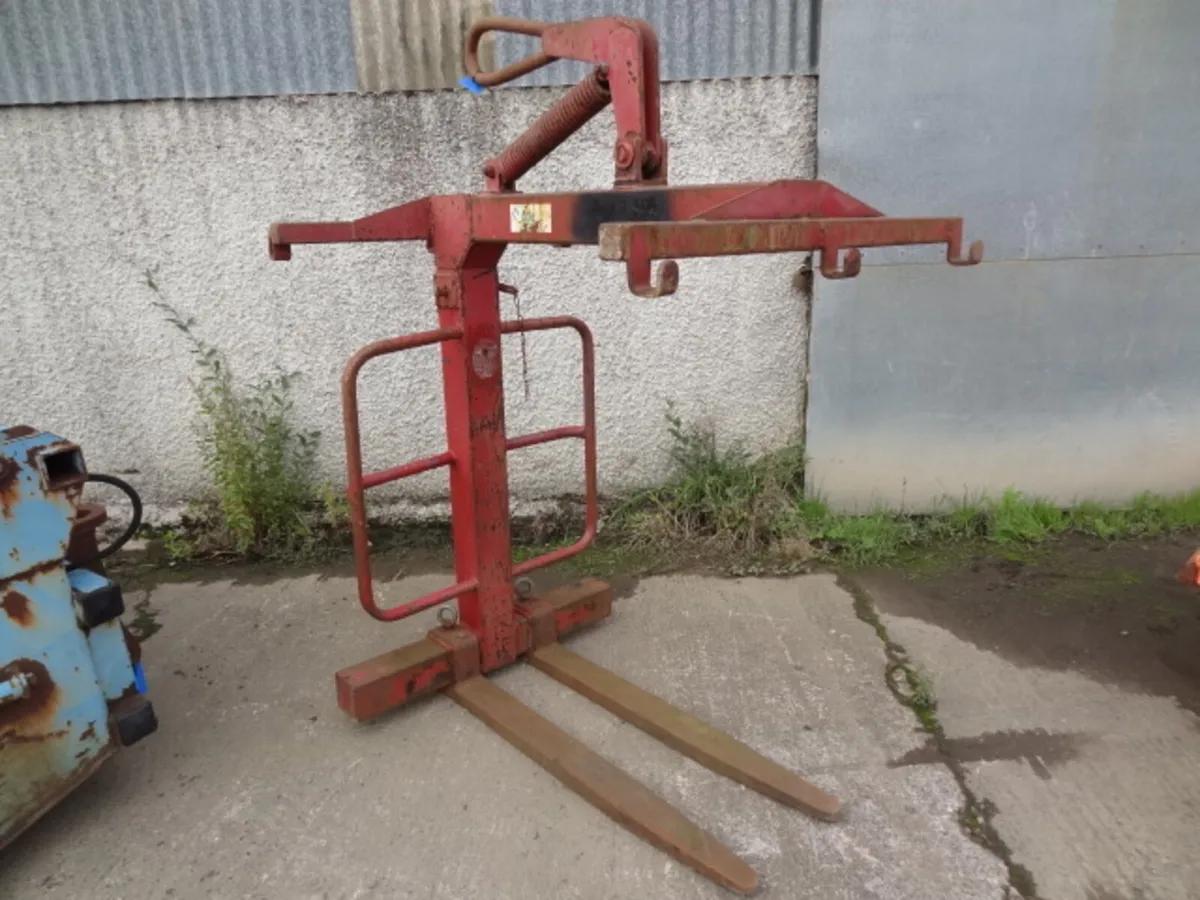 Conquip Hiab Crane Pallet Forks - Image 2