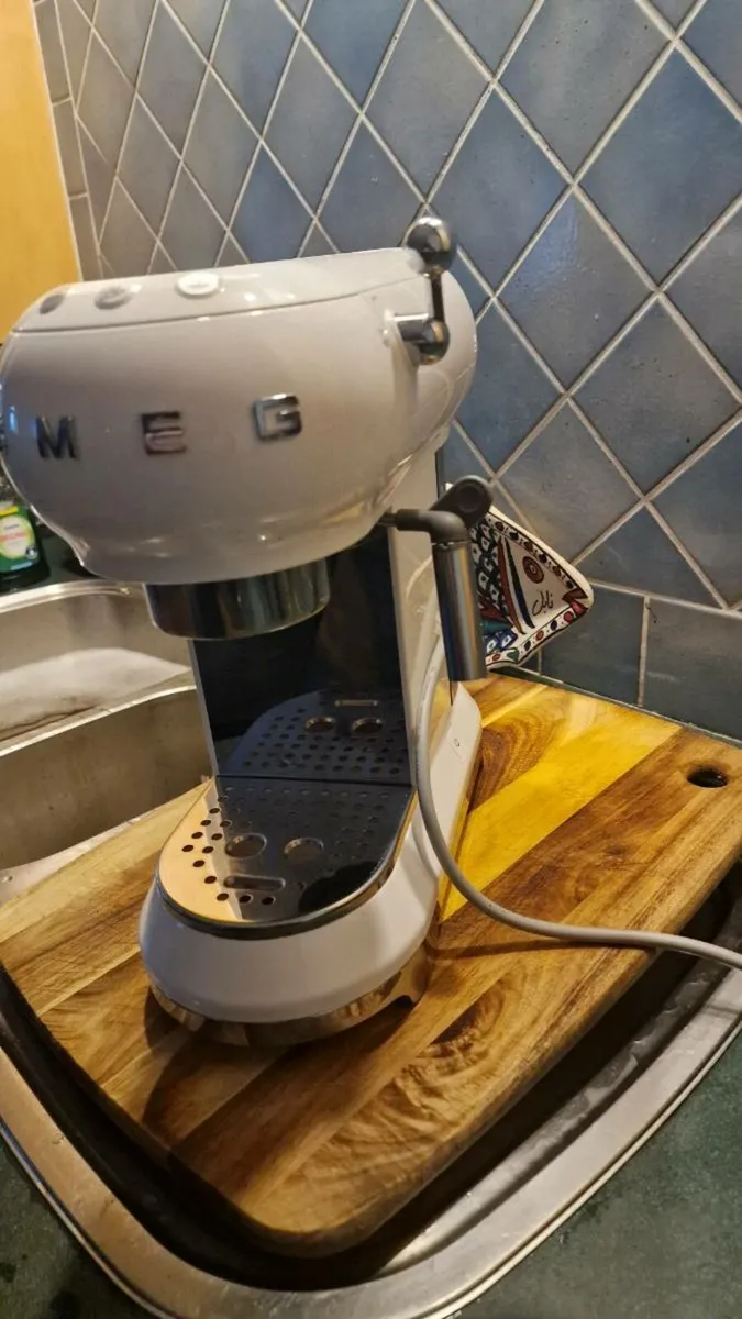 Smeg coffee machine - Image 4