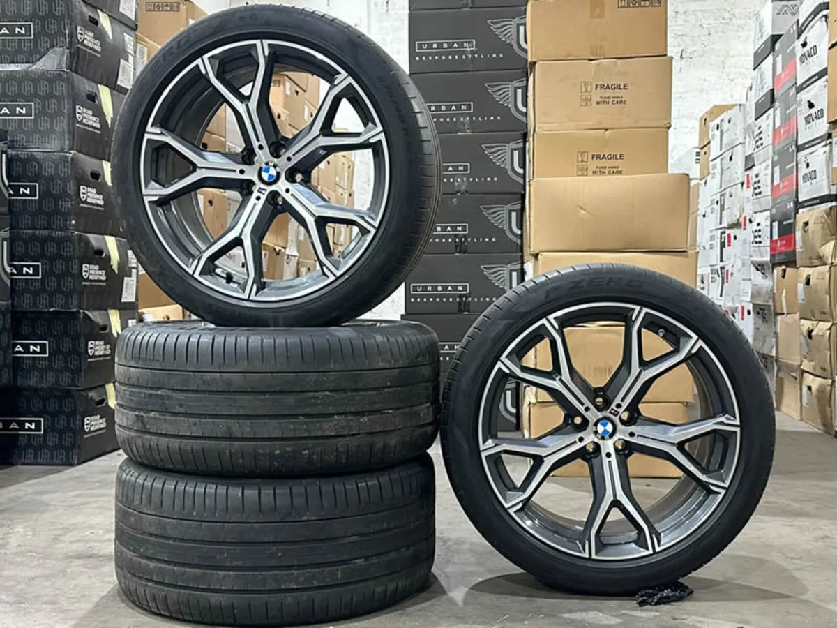 21" GENUINE X5 X6 G05 G06 741M ALLOYS & TYRES - Image 1