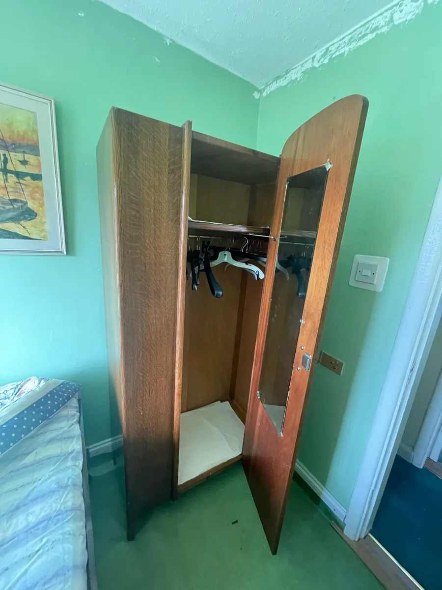 Antique closet - Image 2