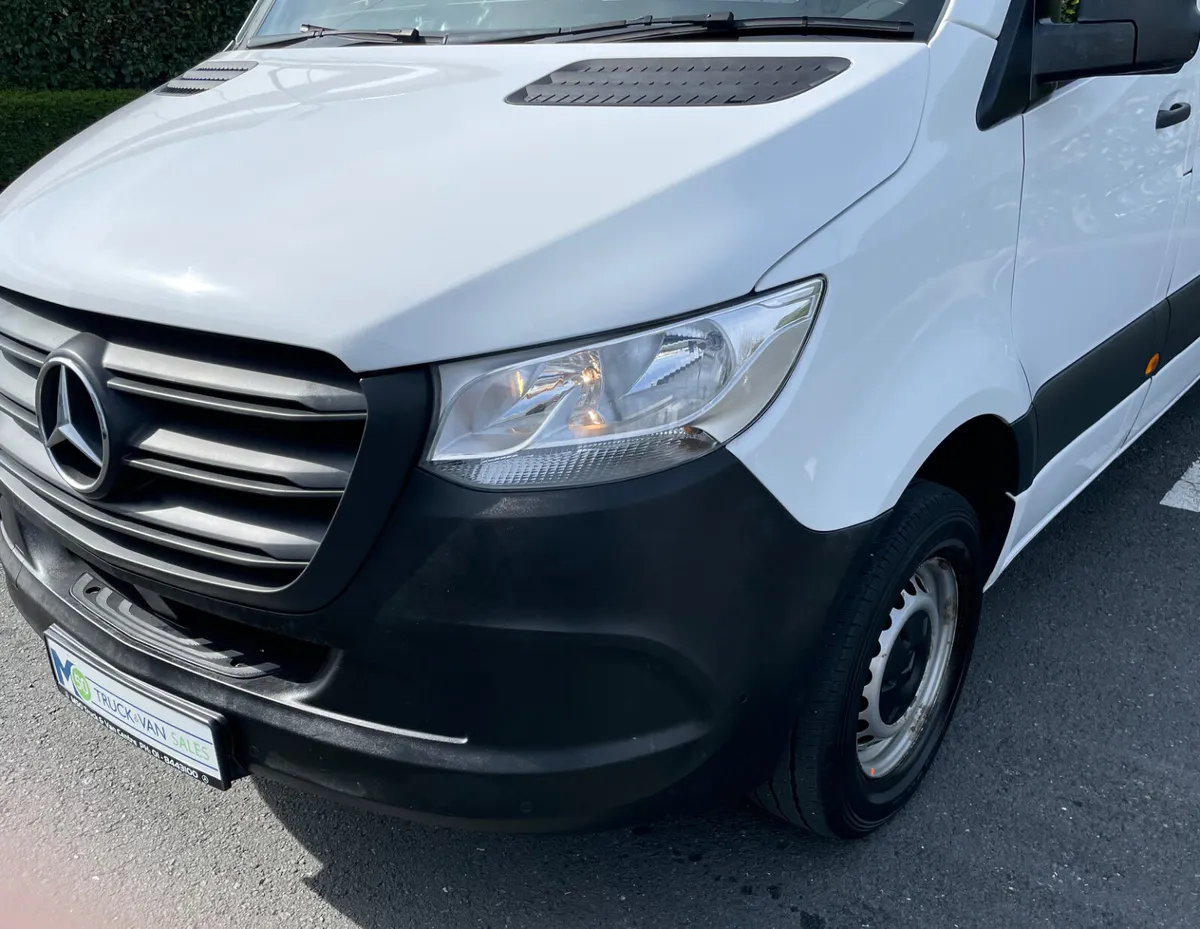 2023 Sprinter 315/43 LWB Straight Deal Price - Image 3