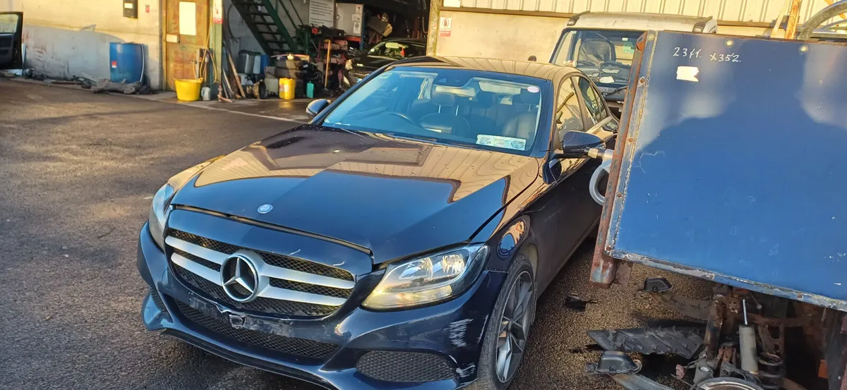 2016 MERCEDES C220D BREAKING - Image 2