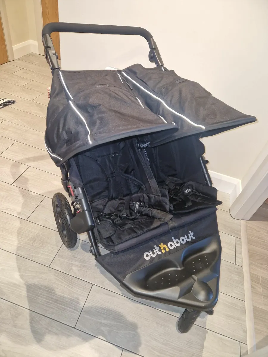 Out N About Double stroller - Image 1