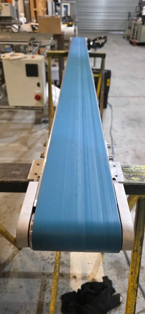 2 x Belt Conveyor - Image 1