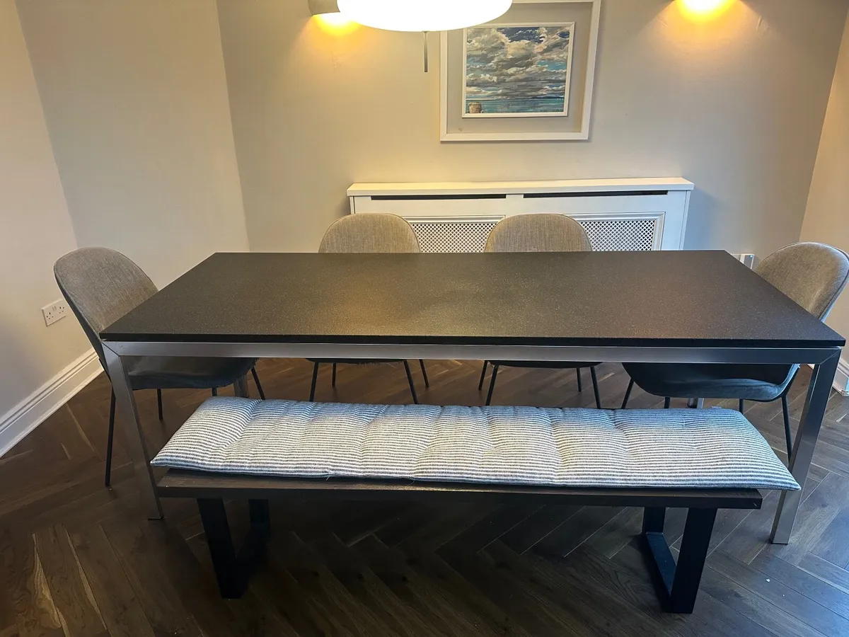 Kitchen furniture - Image 1