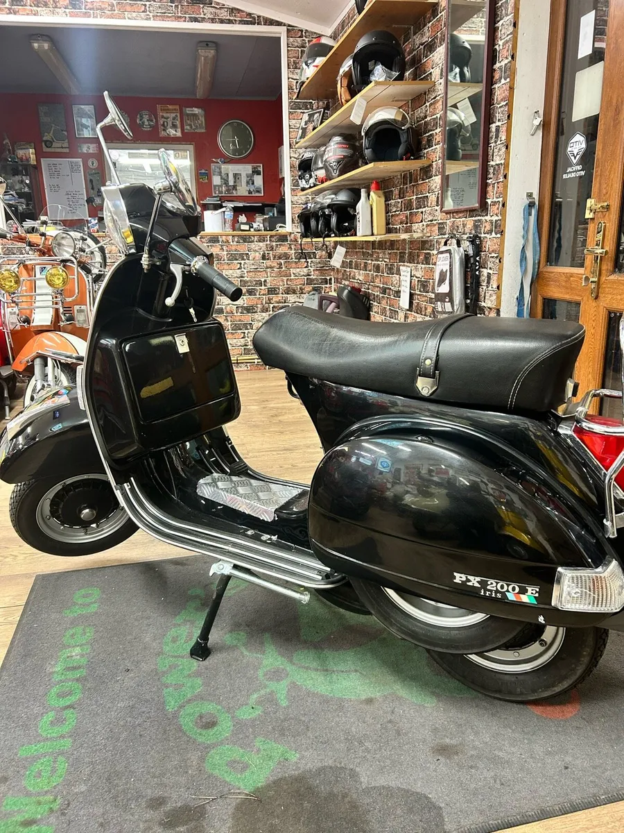 1997 Vespa PX200E - Image 4