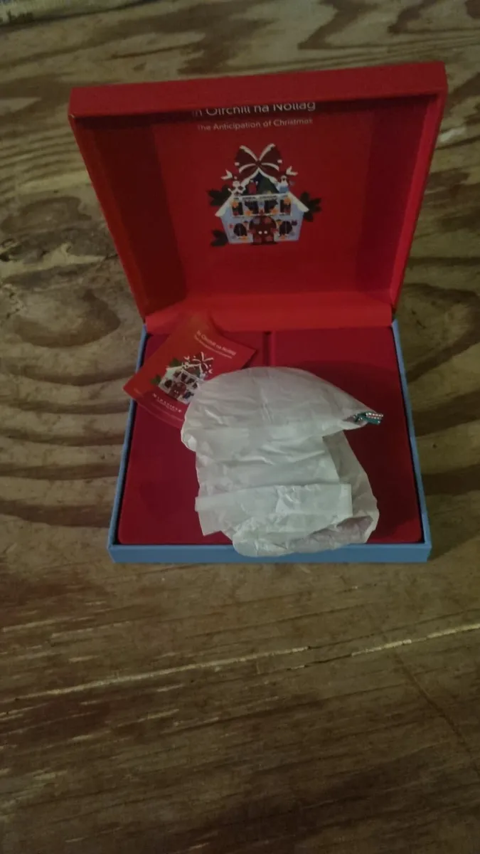 Newbridge Christmas Collectable Decoration 2022 - Image 2