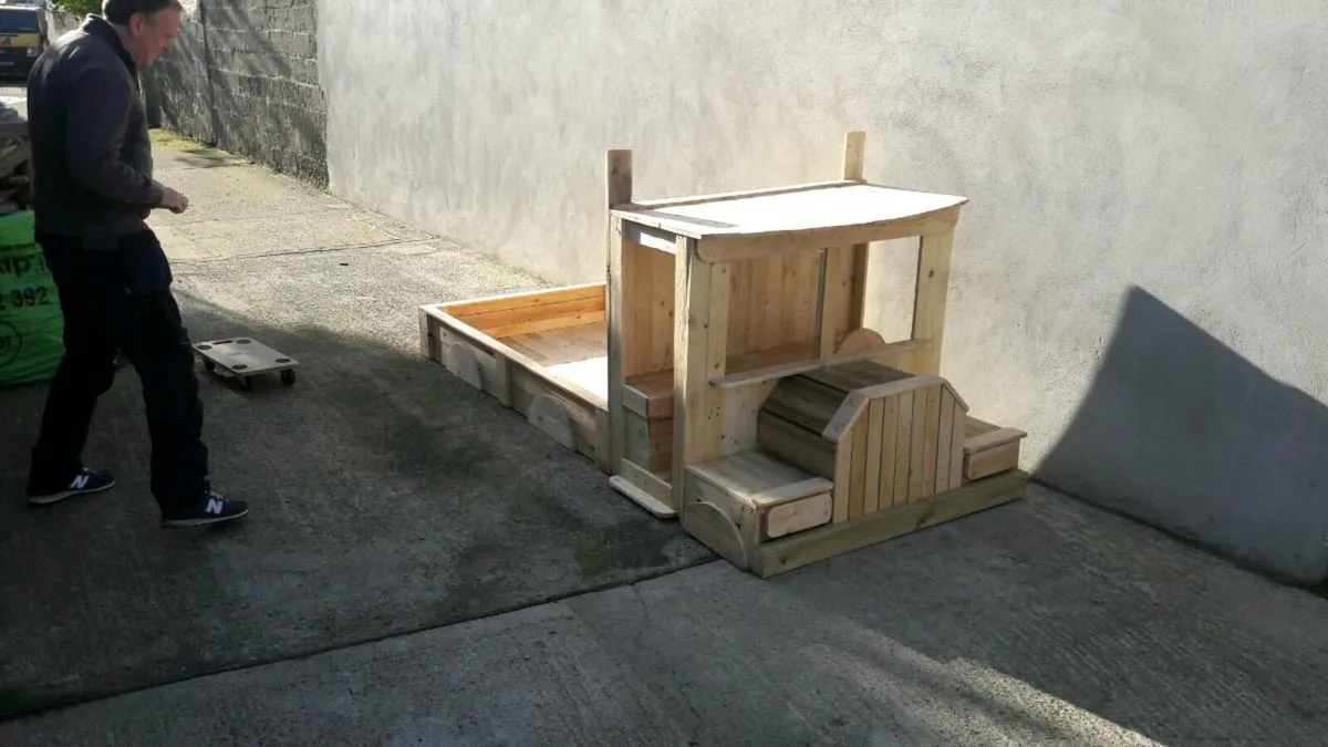 Handmade truck sandpit - Image 1