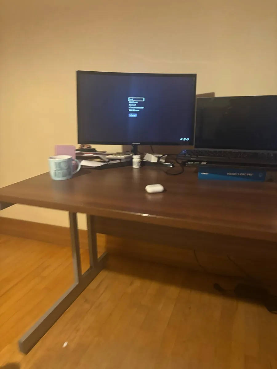 Office Table - Image 1