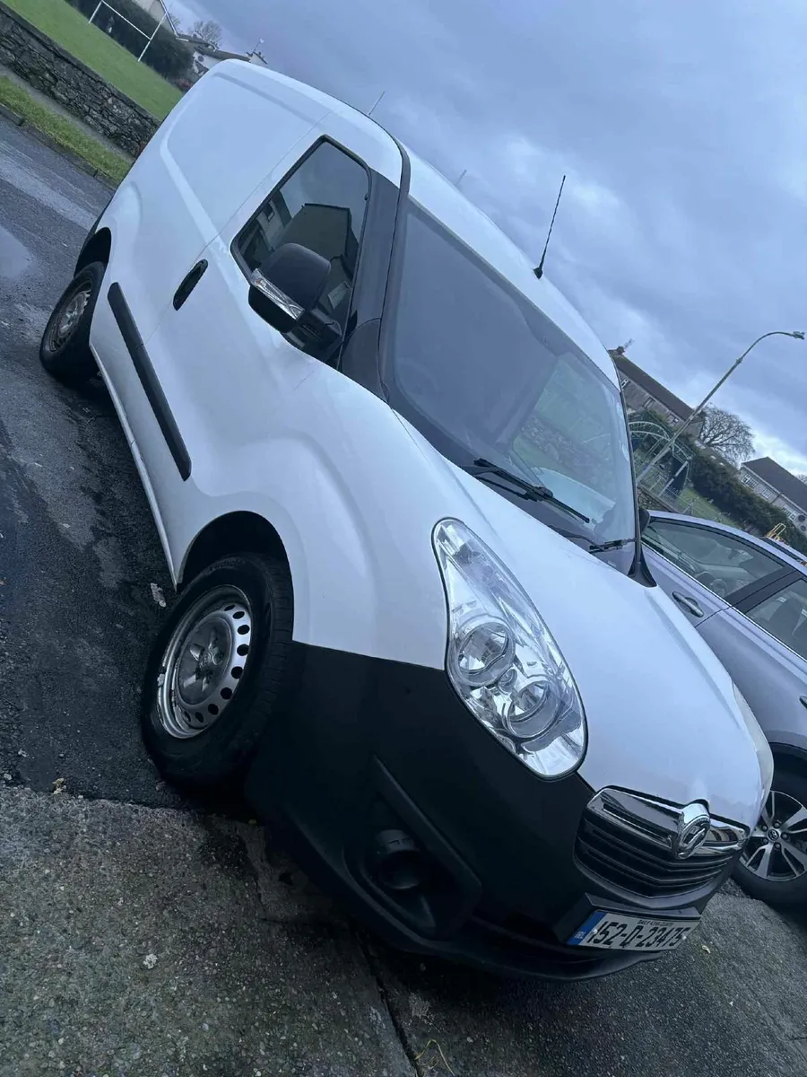 Vauxhall  combo  2015 - Image 1