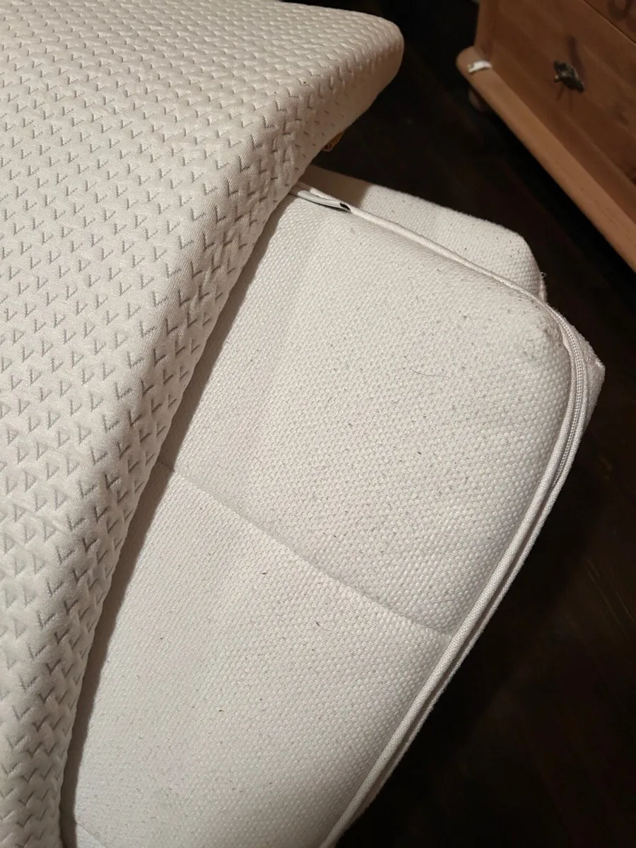 Memory foam toppers - Image 1