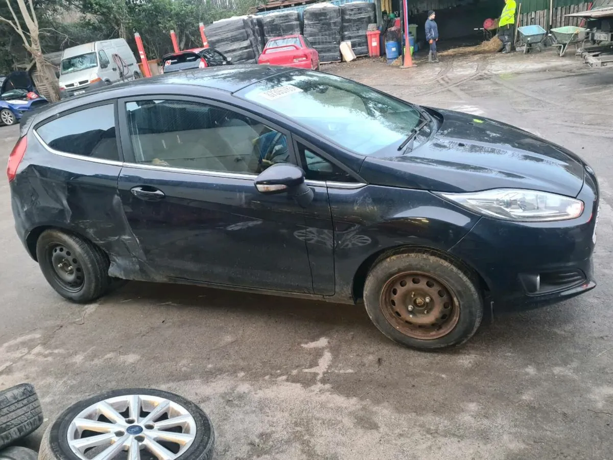 Ford fiesta - Image 2