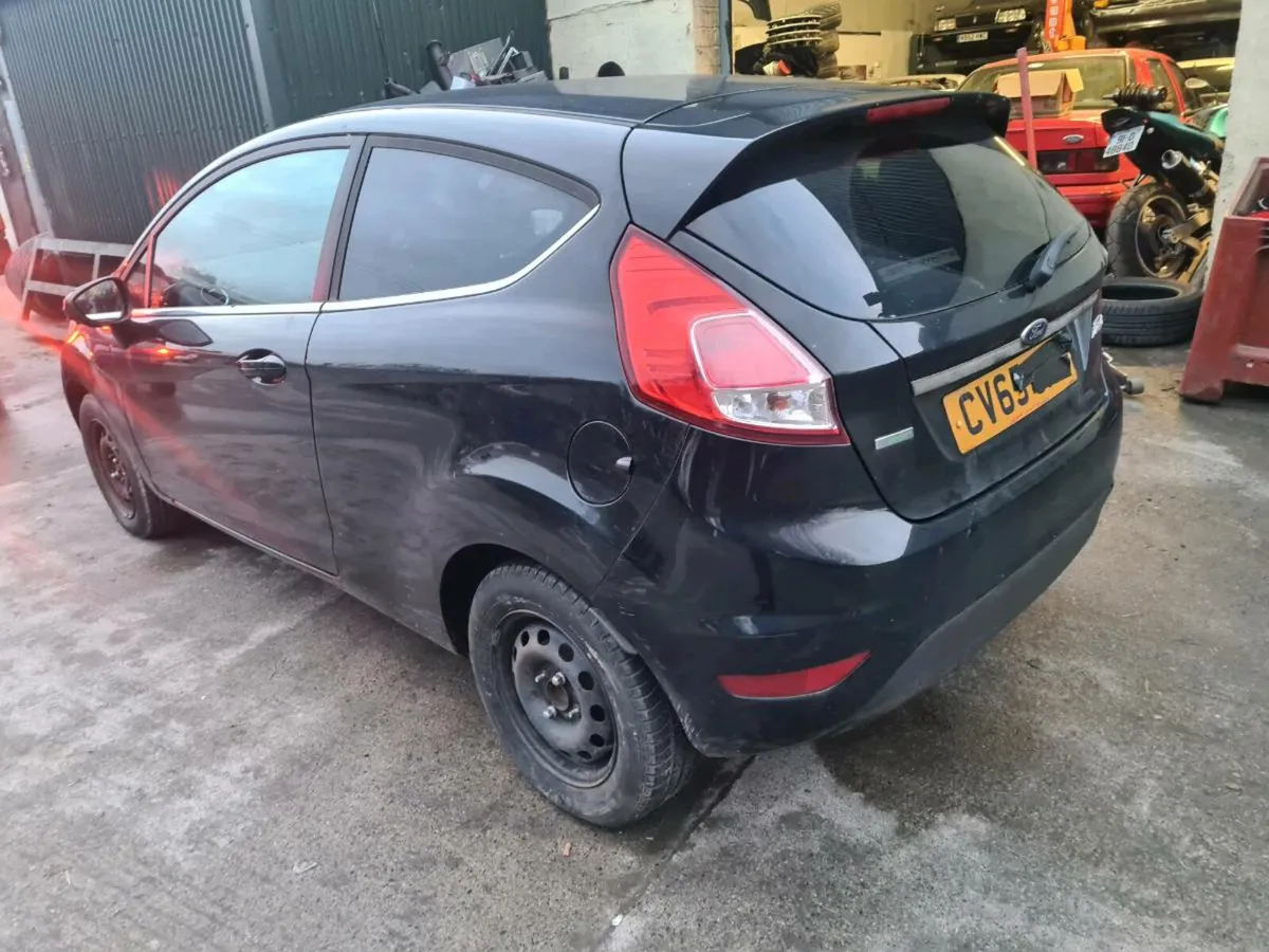 Ford fiesta - Image 3