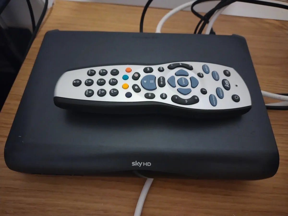 Sky HD slim box