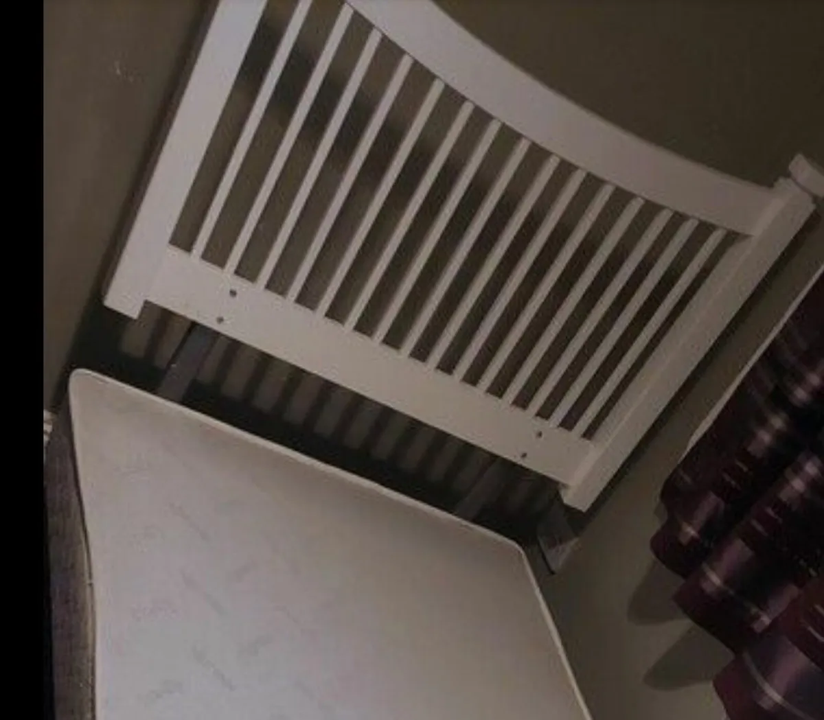 Single bed - Image 2