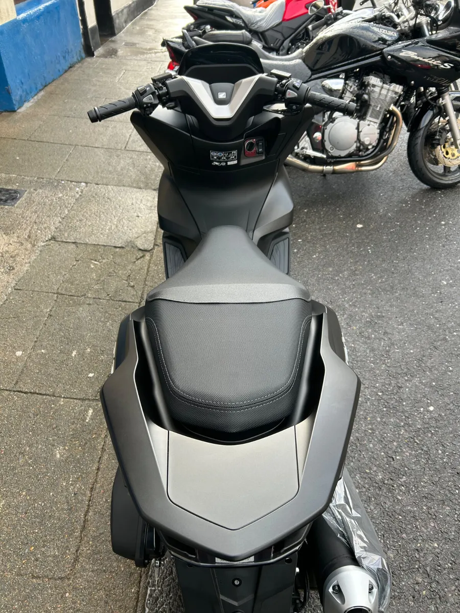 New Honda PCX 125 - Image 4