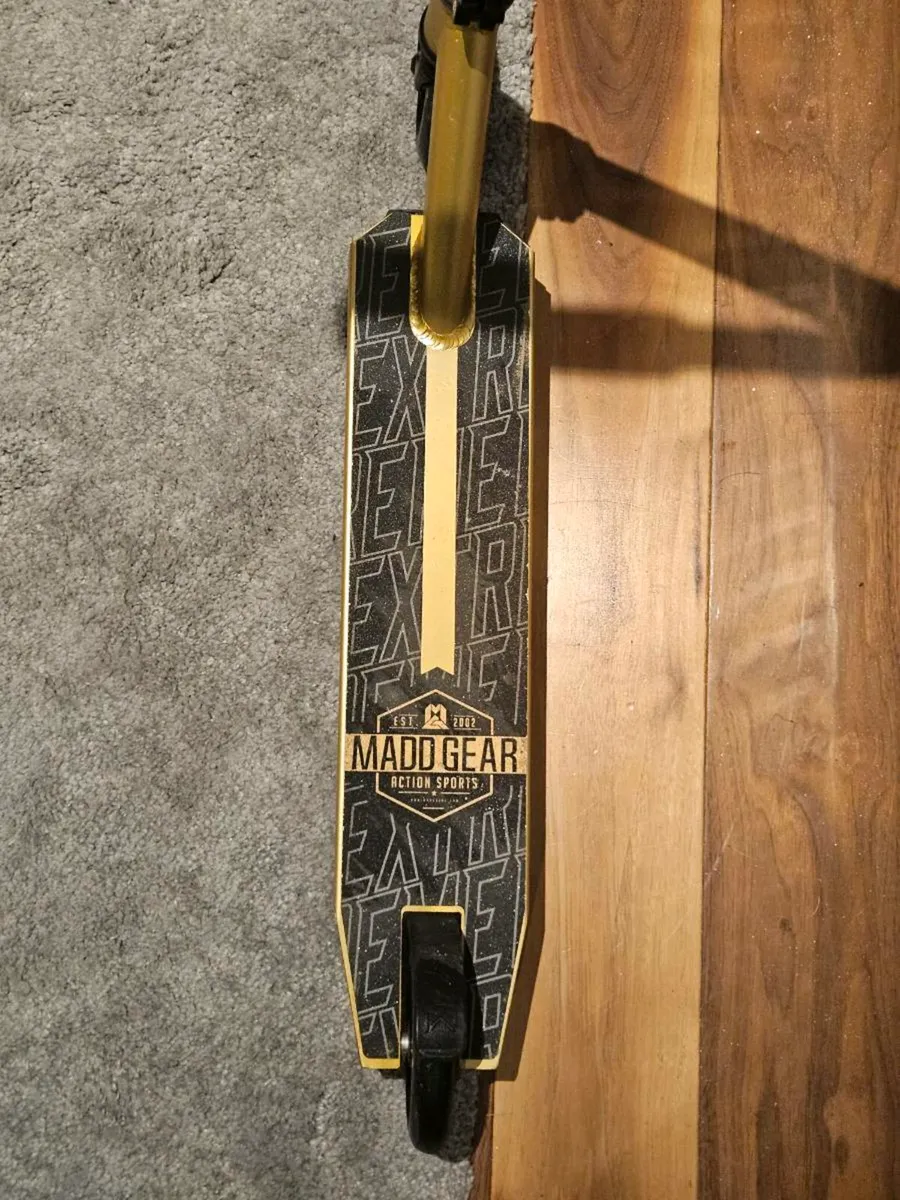 Madd gear kick kaos scooter - Image 4