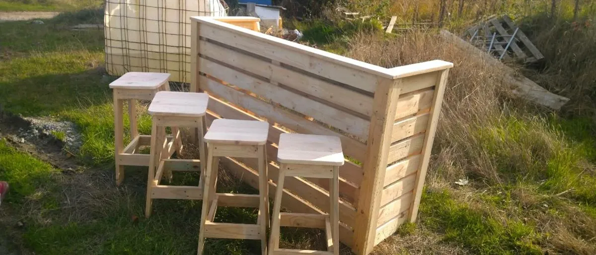 Handmade rustic homebar - Image 4