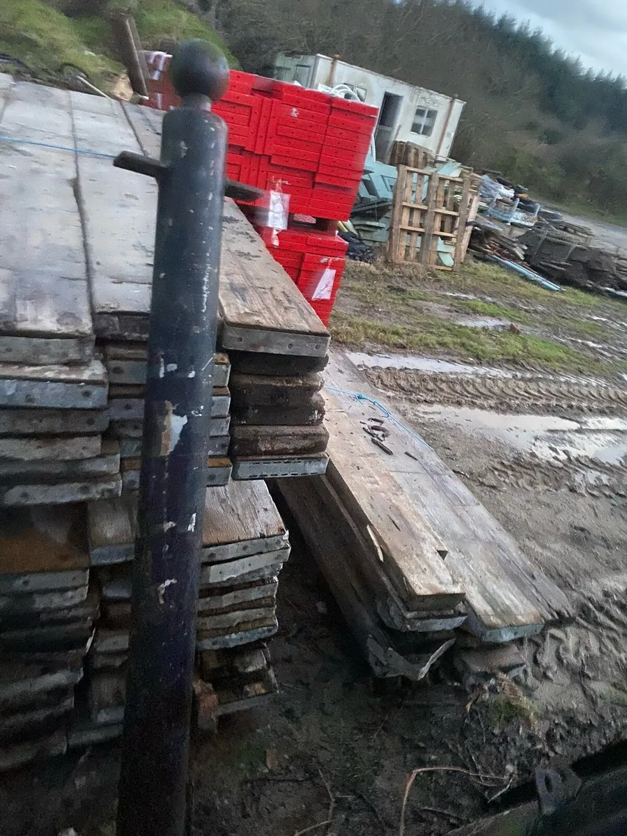 Iron decretive posts - Image 4