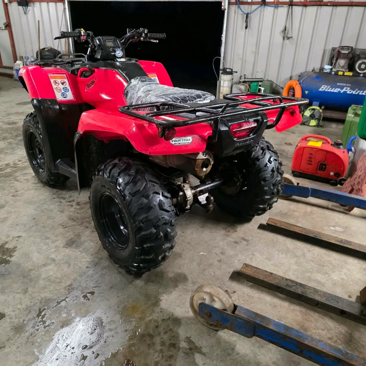 2018 Honda 420 Fourtrax - Image 2