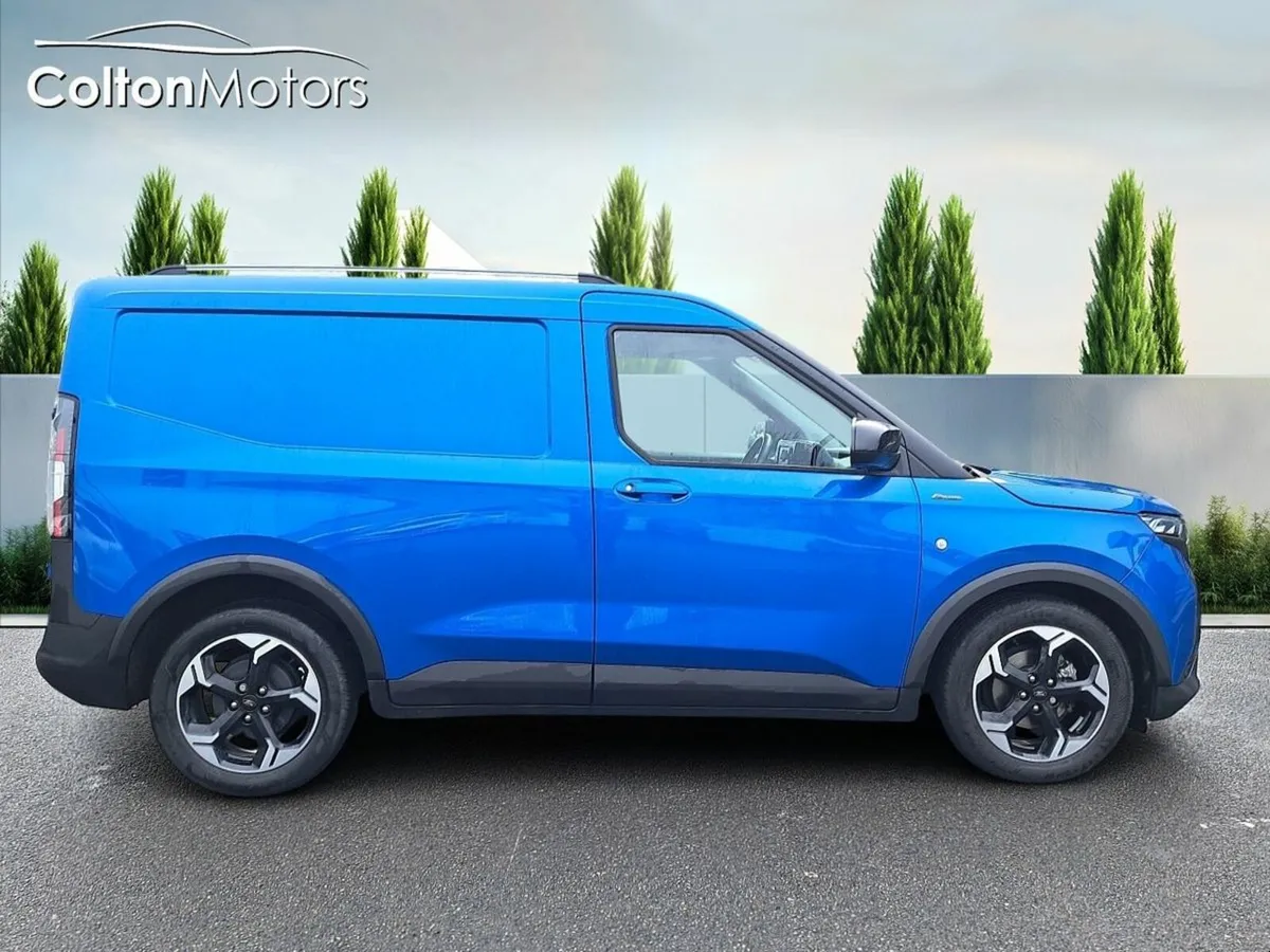 Ford Transit Courier COURIER ACTIVE 1.5 L ECOBLUE - Image 4