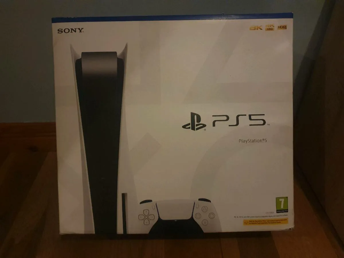 PS5 Disc Edition - Image 1