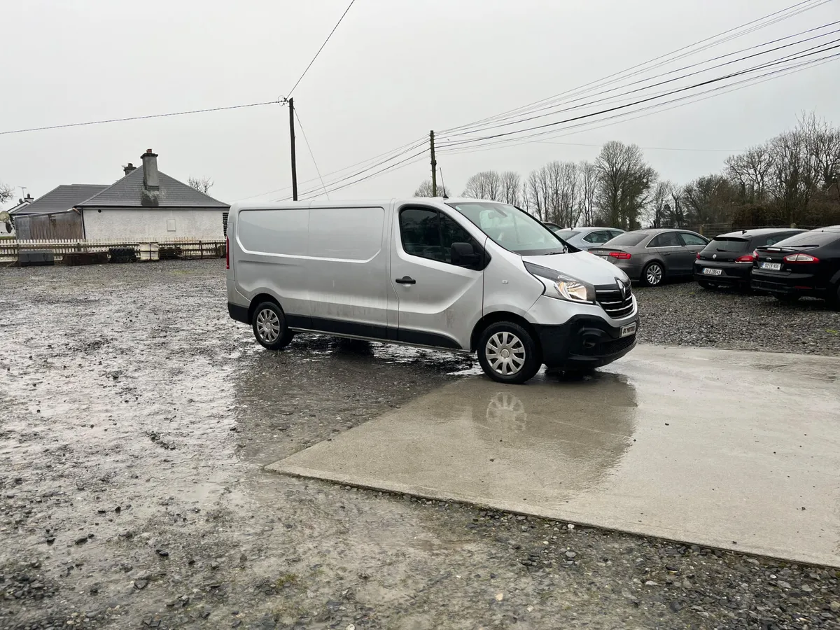 Renault Trafic 2021 - Image 4