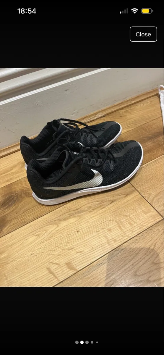 Nike running spikes - Image 2