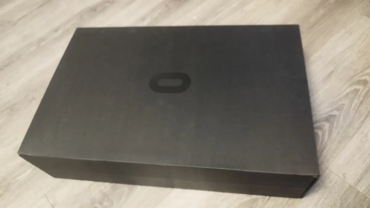 Oculus Rift CV1 – Complete Set – Excellent Cond. - Image 3