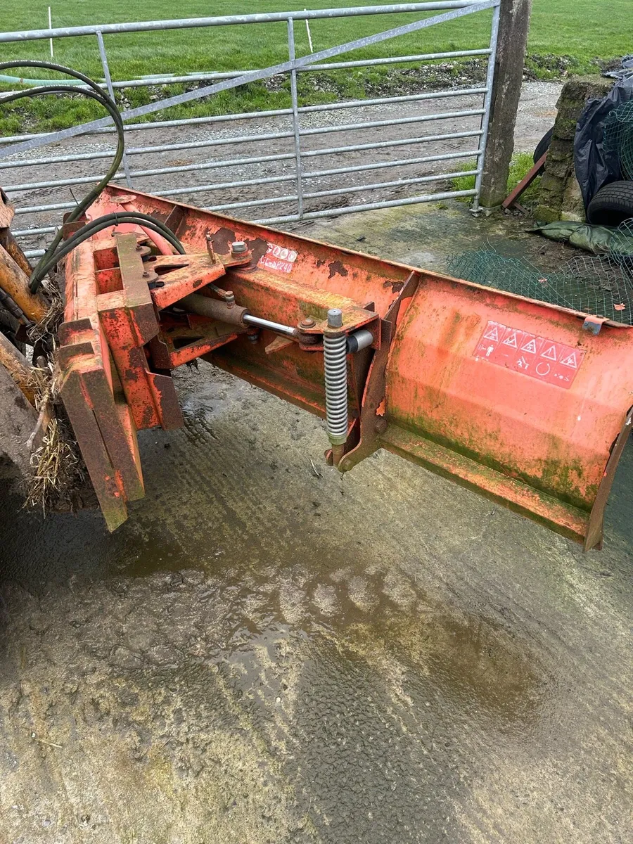 Snow plough silage pusher - Image 3