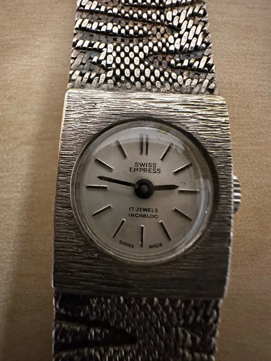 Ladies silver watch - Image 2