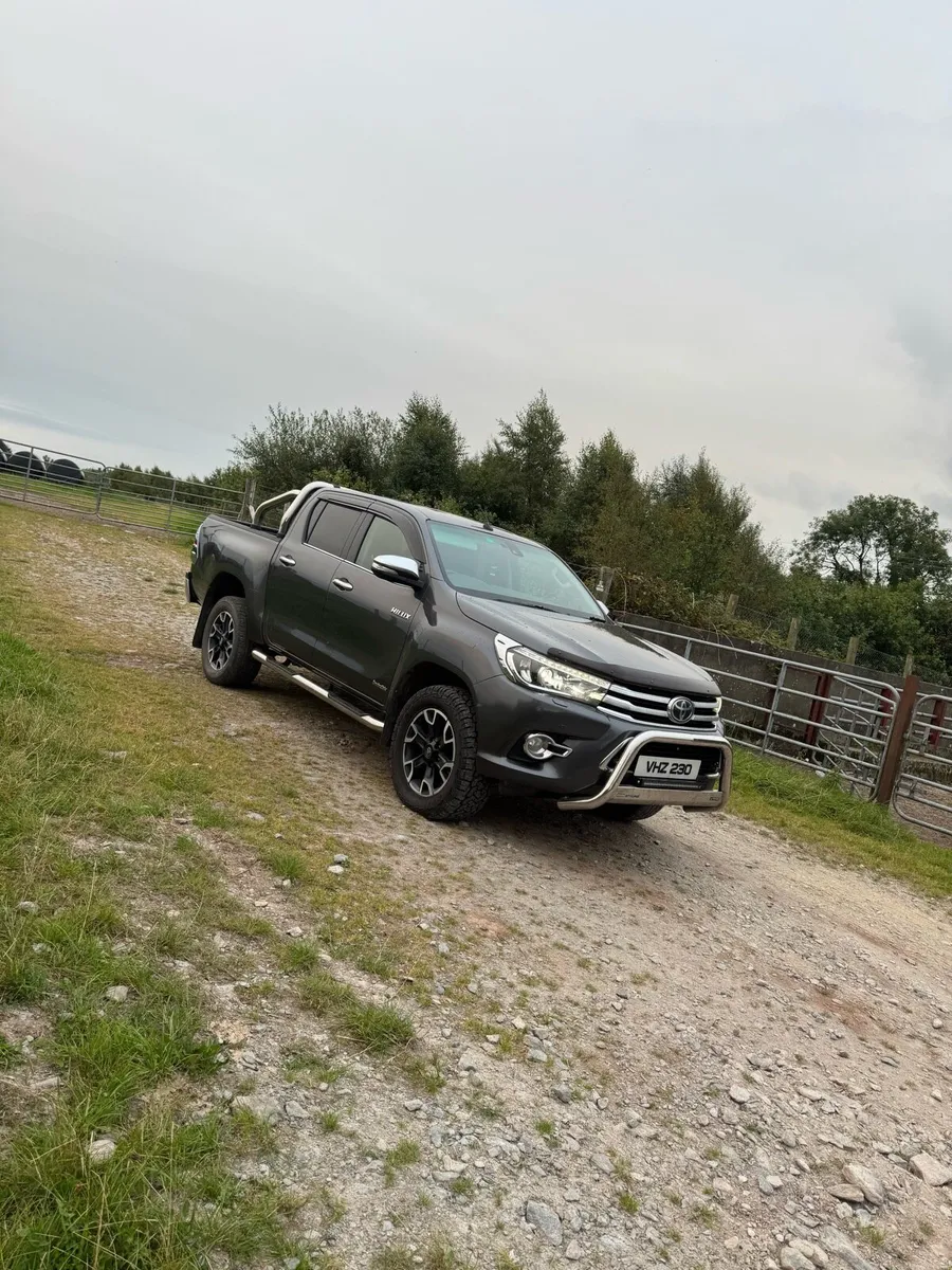 Toyota hilux - Image 1