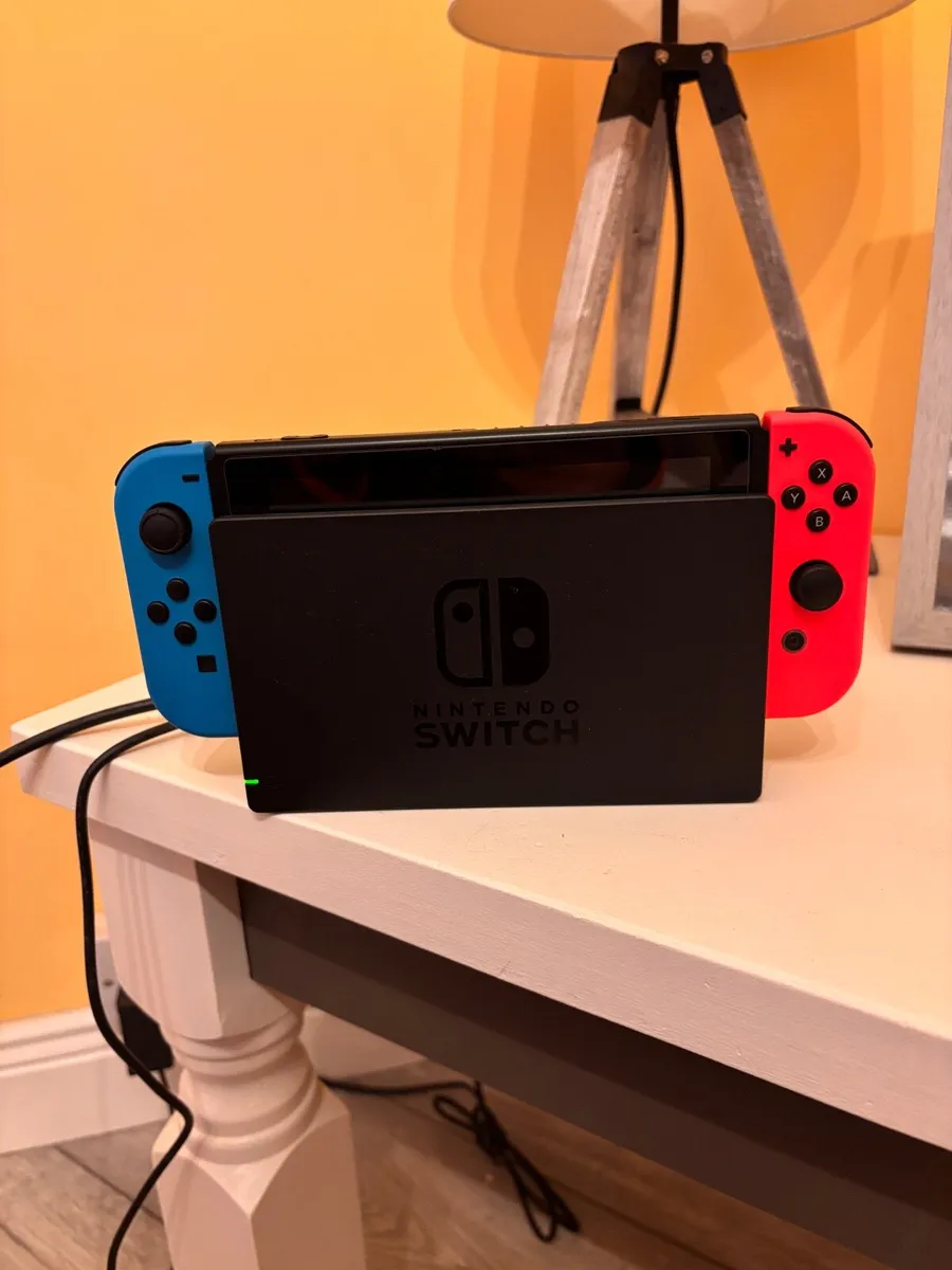 Nintendo Switch Console & Carry Case - Image 2