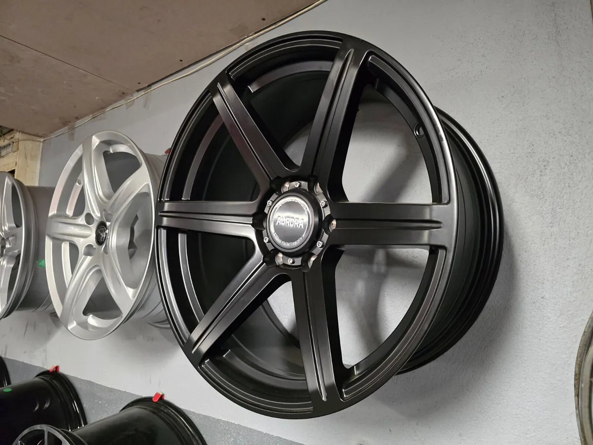 **Special** 20" Aurora AR679