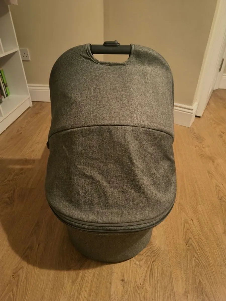 Uppababy Bassinet - Image 1