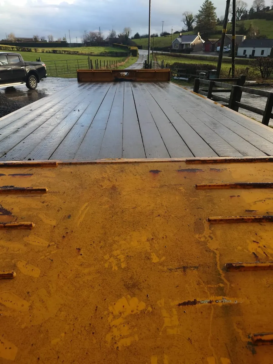 MAC Commercial Trailer - Image 3