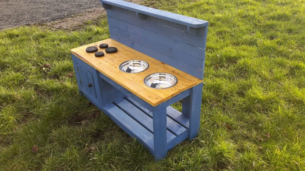 Handmade kids mud kitchen - Image 3