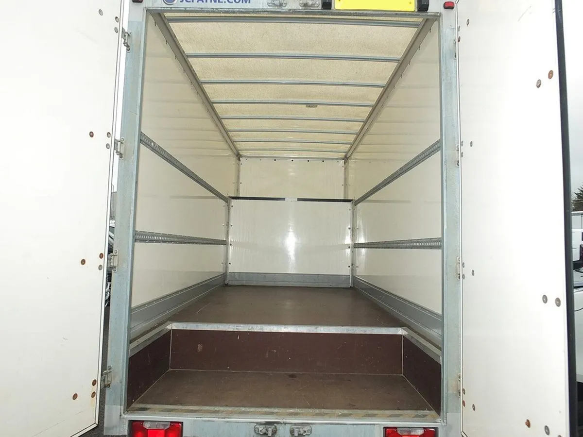 2021 Iveco Daily Luton Box Van - Image 2