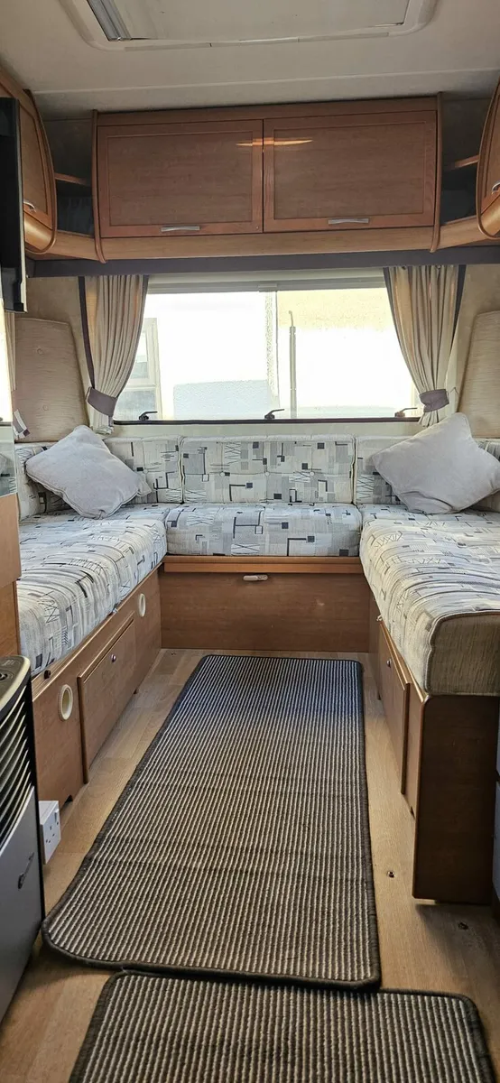 Motorhome - Image 3