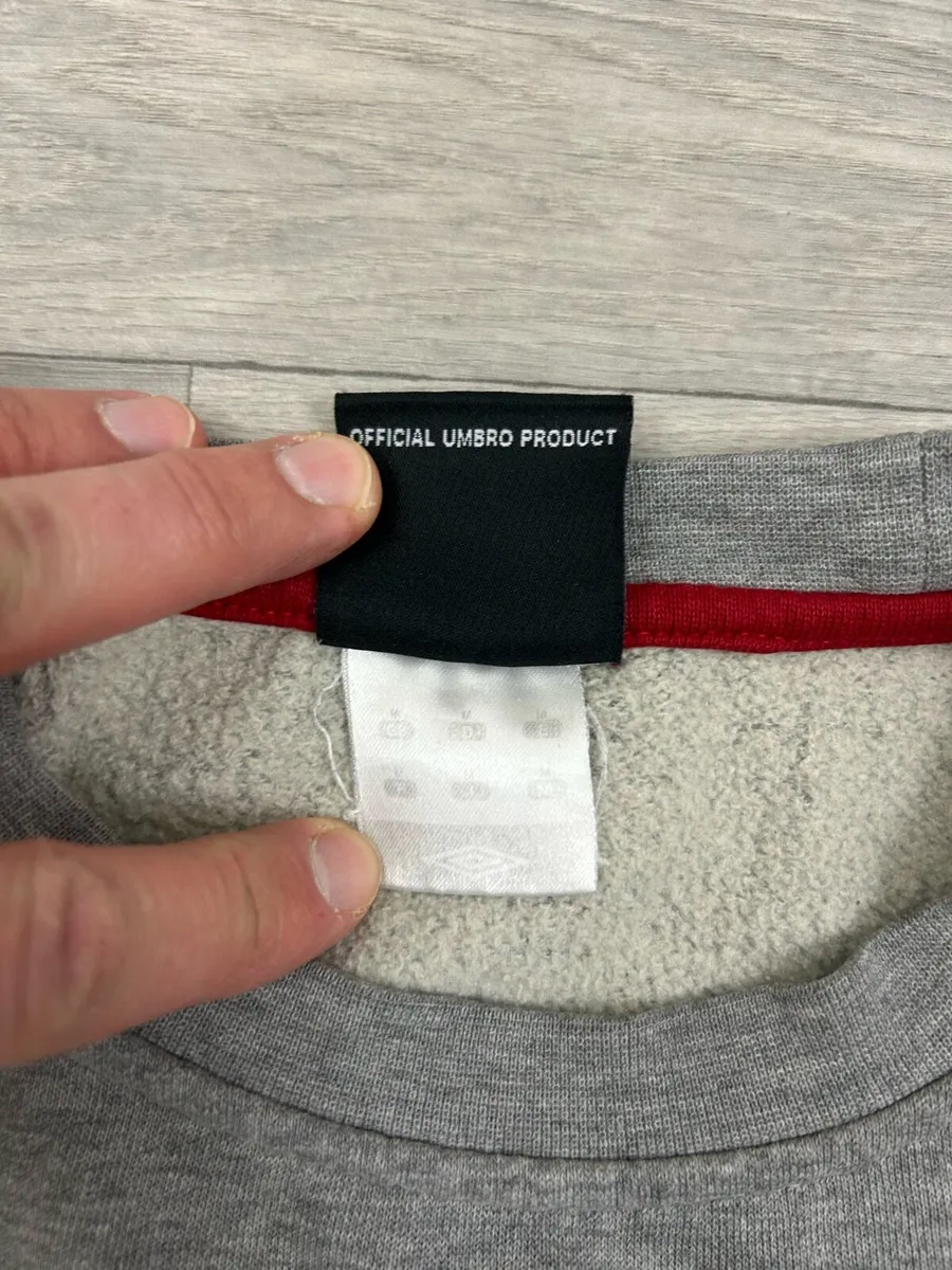 Vintage Umbro Embroidered Sweatshirt Mens S/M - Image 4