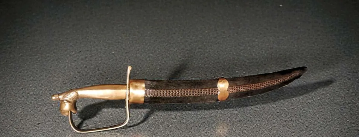 Long handmade Indian brass wall decor - Image 1