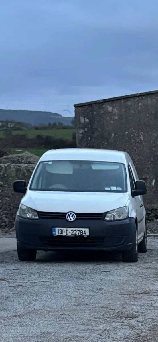 Volkswagen Caddy 2013 - Image 2