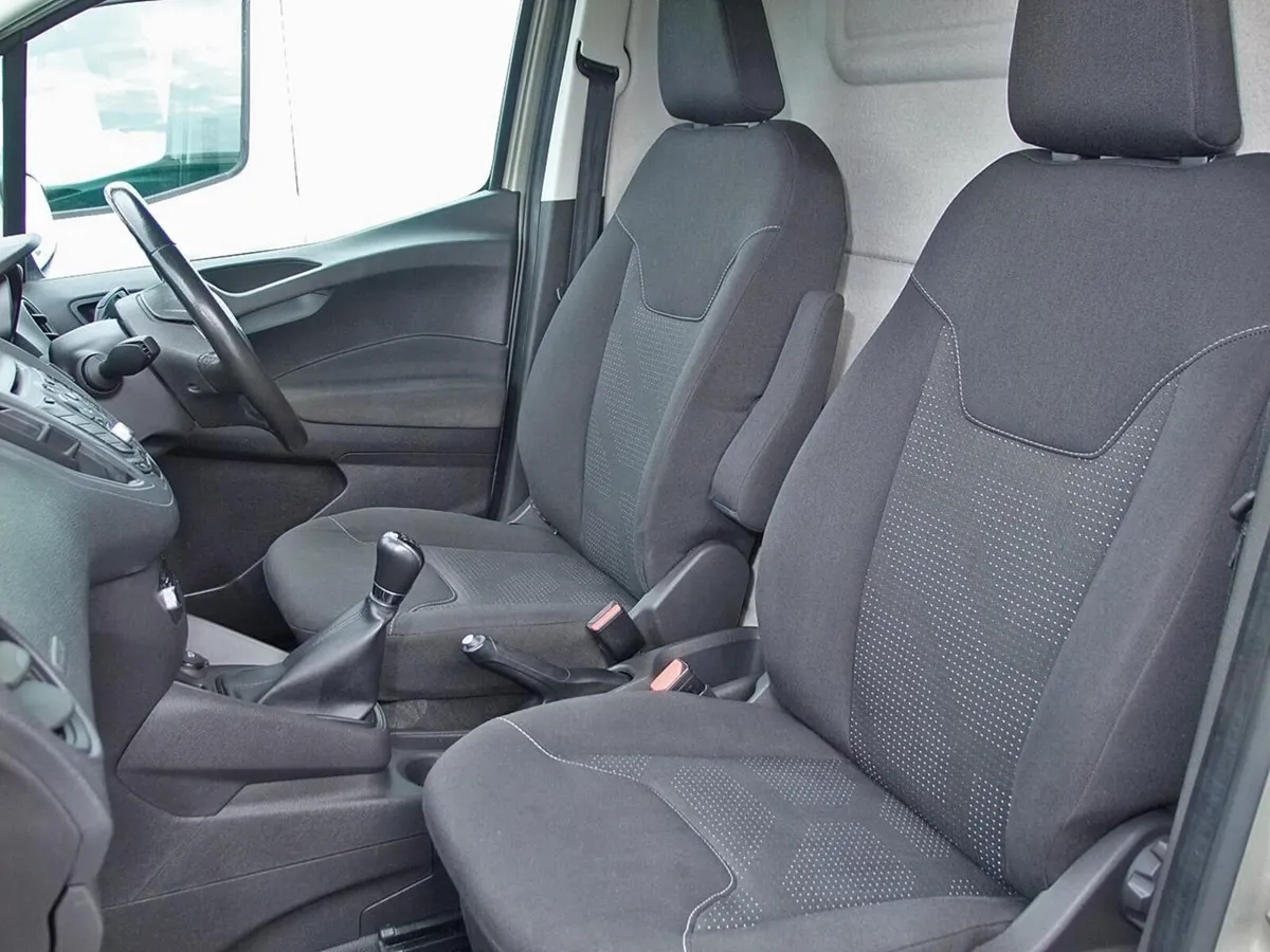 2018 Ford Transit Courier Small Panel Van - Image 2