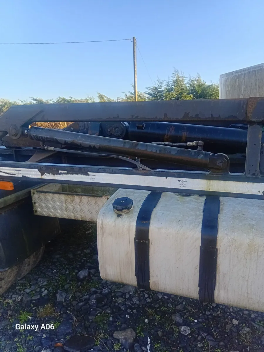 Hydraulic Ram / cylinder and hook - Image 4