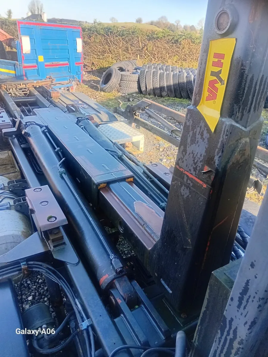 Hydraulic Ram / cylinder and hook - Image 3