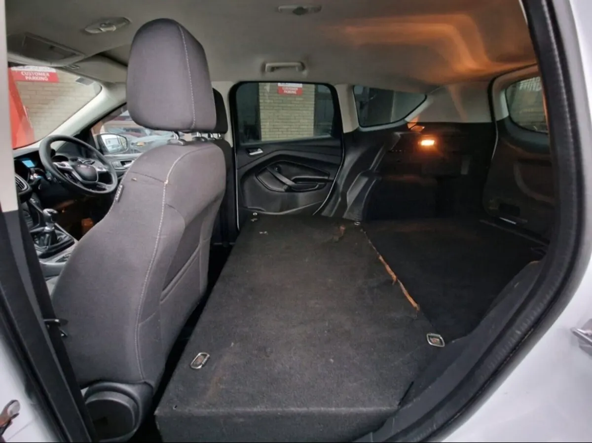 FORD KUGA COMMERCIAL. Read Advert - Image 4